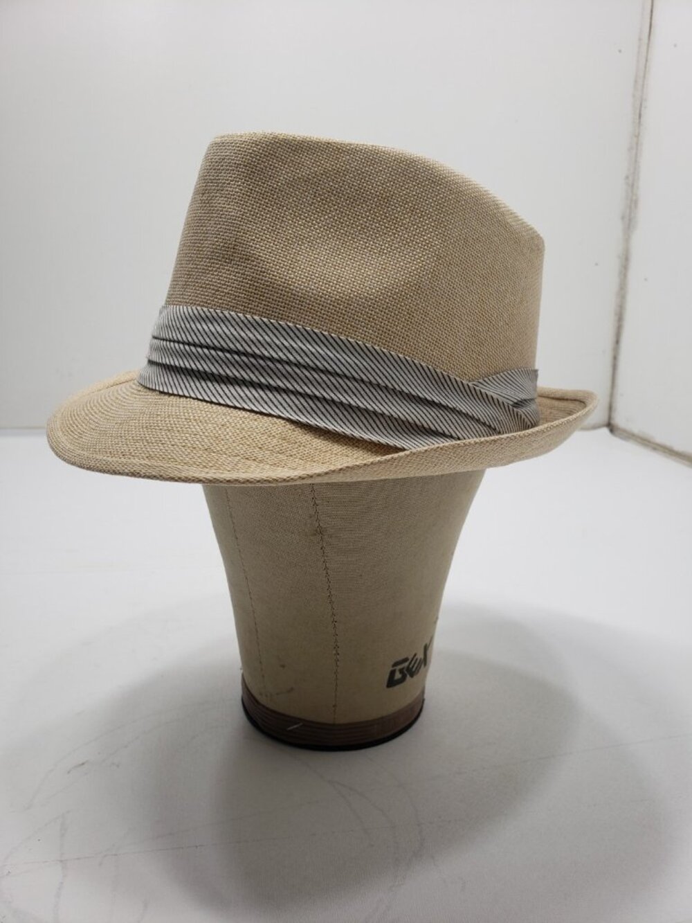 Beige Straw Fedora Trilby Hat Gray Striped Band One Size Unisex Lightweight